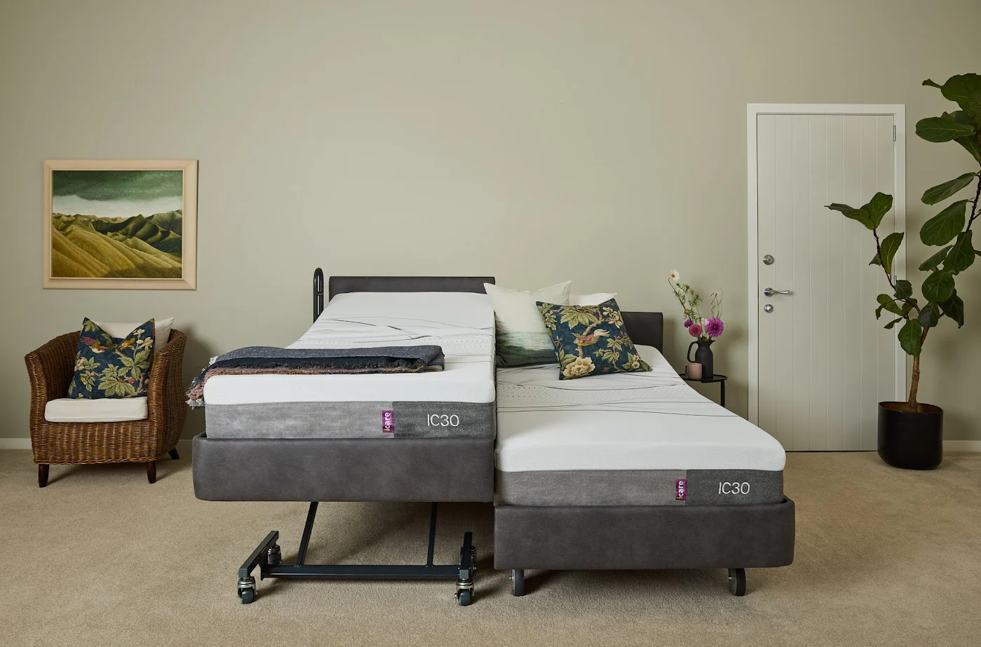 IC333 - Hi-Lo Adjustable Base - Image 10
