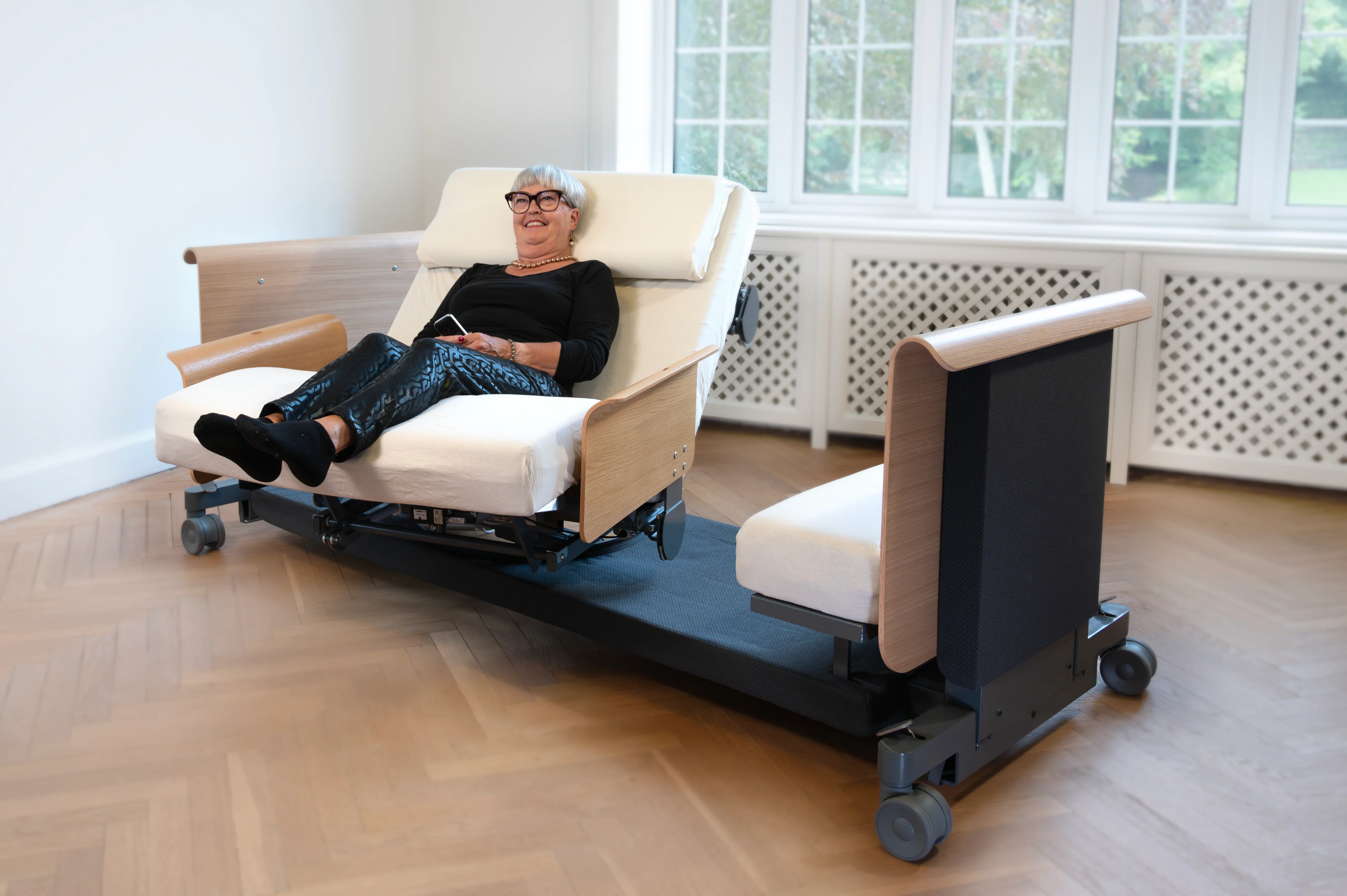 Rotating ChairBed Free - Hi-Lo Adjustable Bed - Image 5